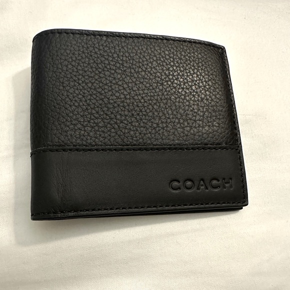 Coach Men’s Wallet, brand new with tags! - Picture 1 of 2